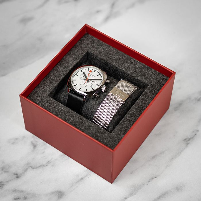 Mondaine Grand Cushion - White Dial / Black Vg Leather Strap + Stainless Steel Strap / 41mm main product photo