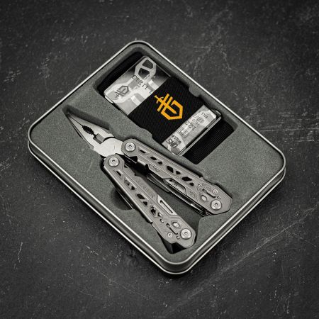 Gerber Truss Multi-Tool &amp; Wallet Gift Tin