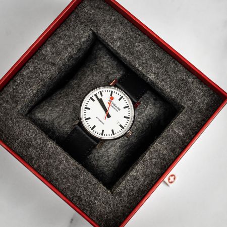 Mondaine Evo2 Automatic - White Dial / Black Leather Strap / 40mm