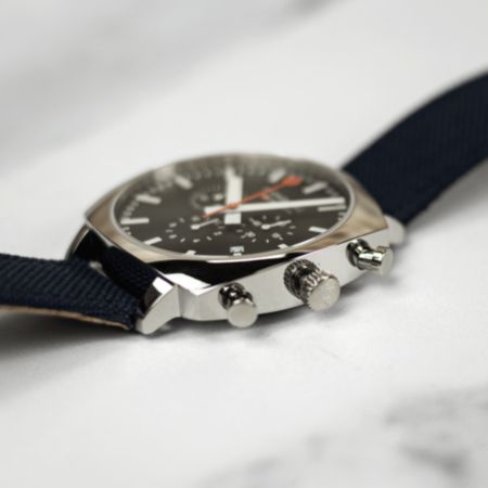 Mondaine Grand Cushion - Blue Dial / Blue Vg Leather Strap + Stainless Steel Strap / 41mm